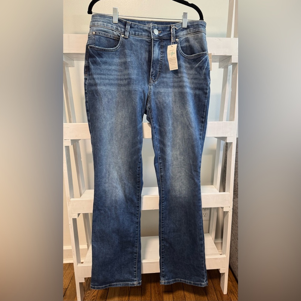 Maurices Everflex High-Rise Curvy Bootcut Jeans | Size 12 Regular | NWT